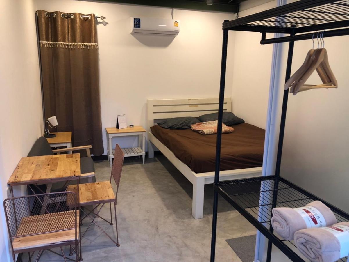 블루핀 게스트하우스 방콕 외부 사진